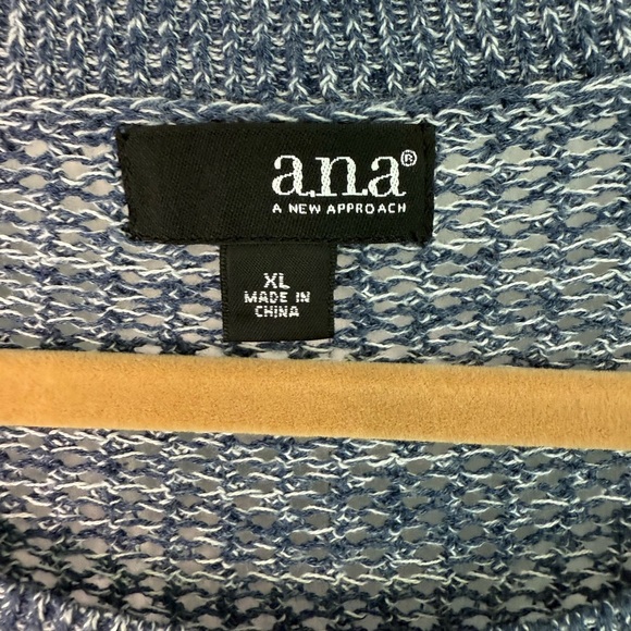 a.n.a Blue V-Neck long sleeve Sweater Lightweight Knit summer sweater size XL - Picture 9 of 9